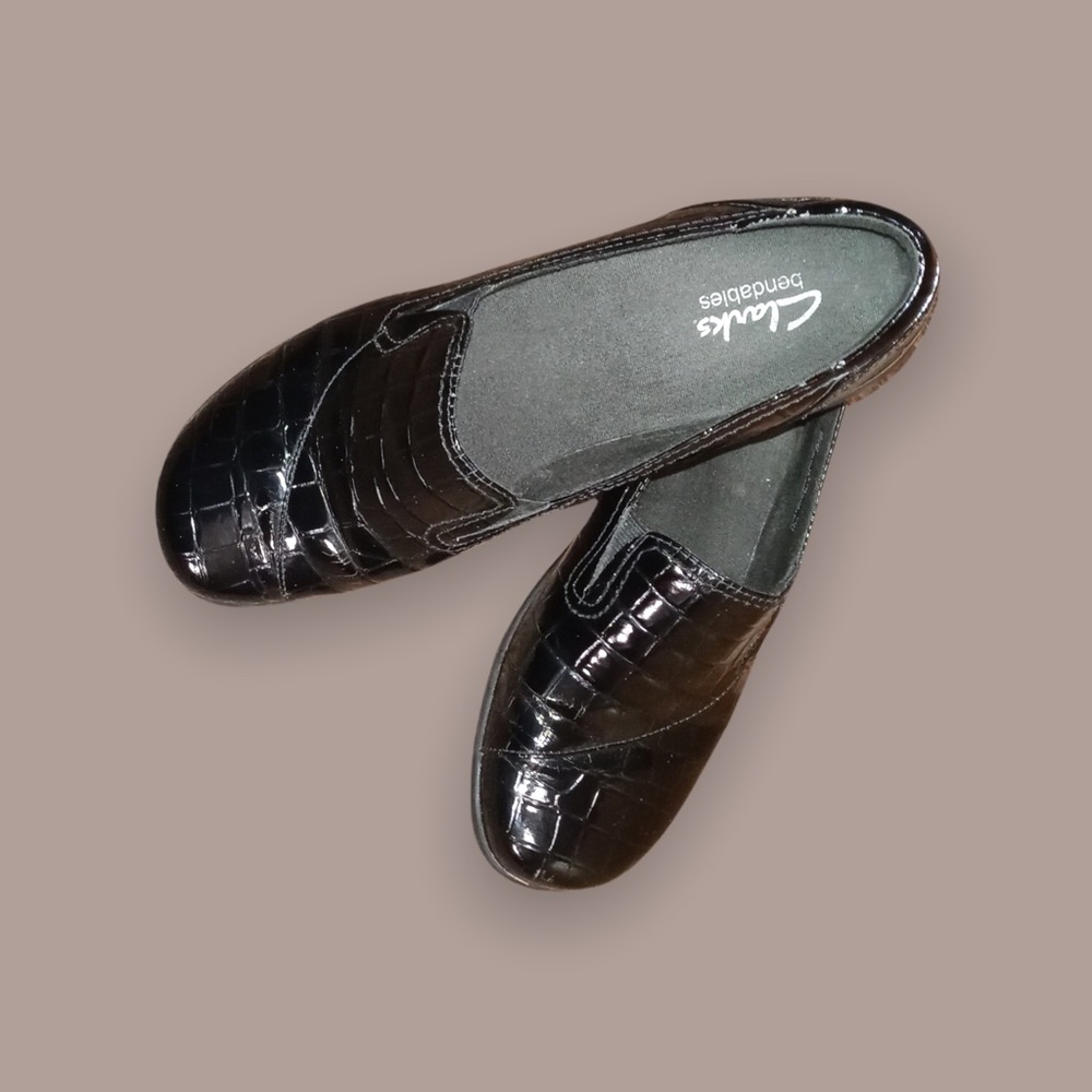 Gator skin style loafers